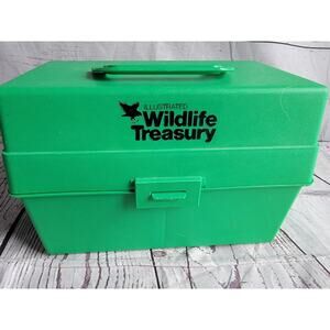 Vintage Illustrated Wildlife Treasury Cards and Green Case